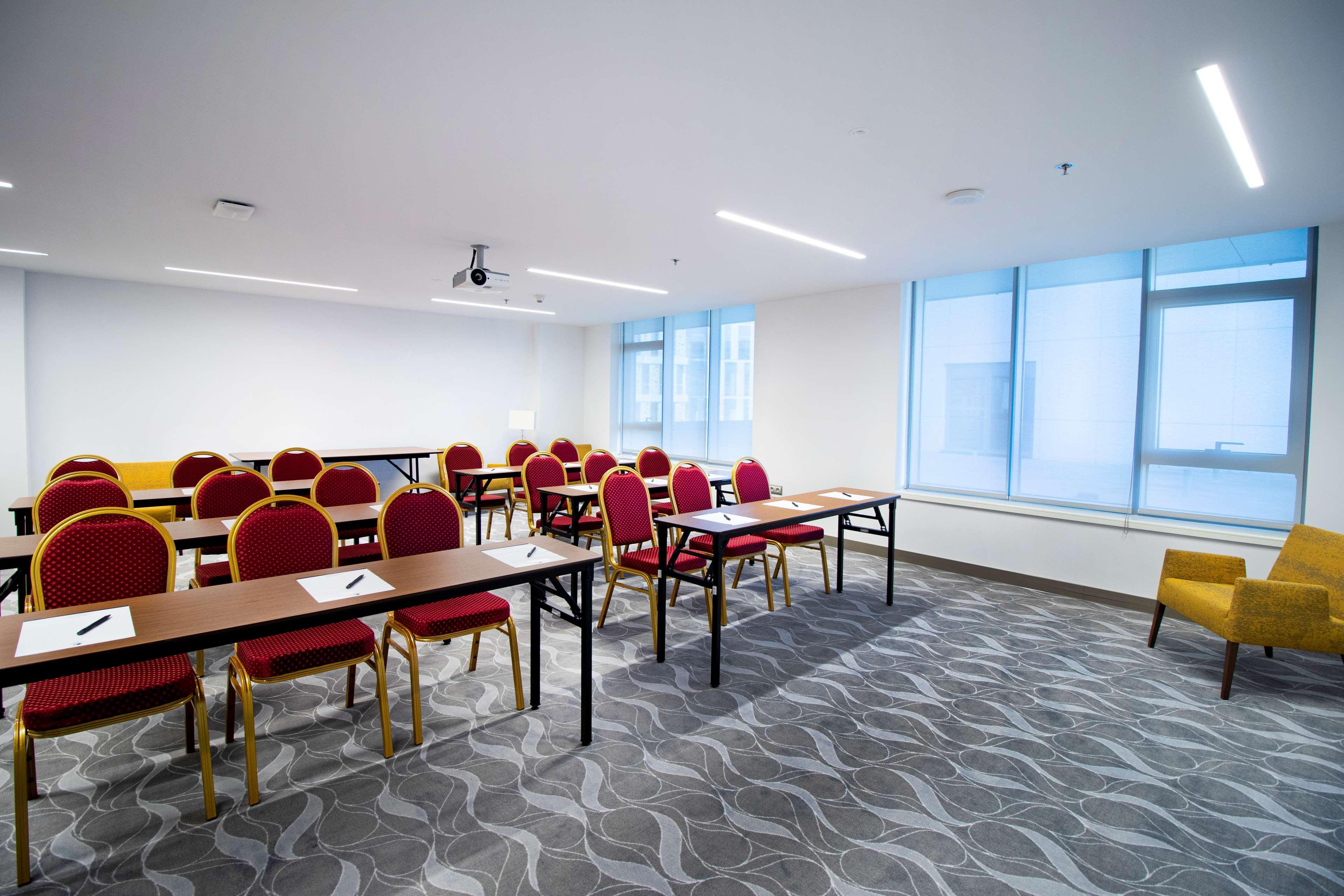Hotel Doubletree By Hilton Ankara Incek Esterno foto