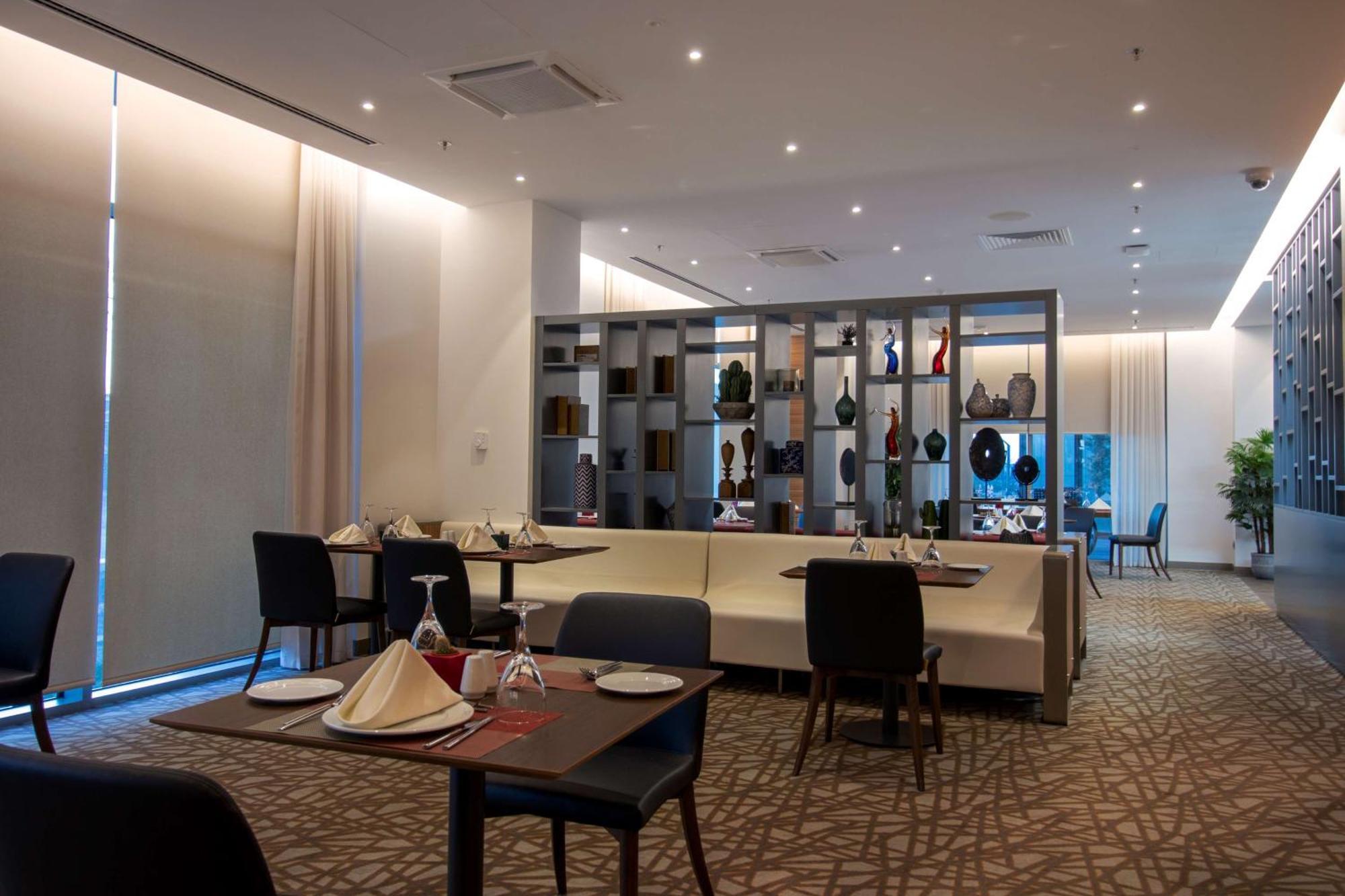 Hotel Doubletree By Hilton Ankara Incek Esterno foto