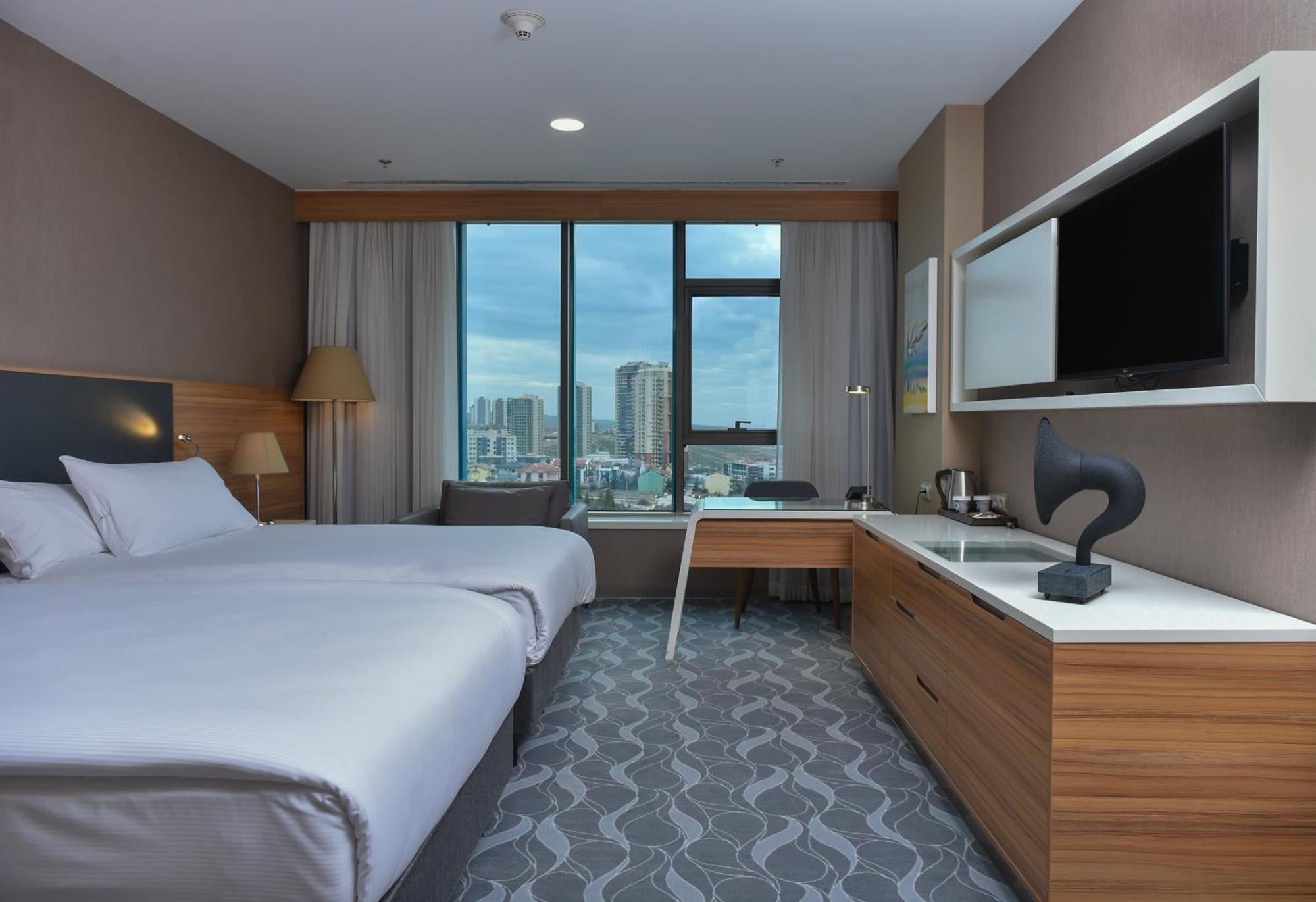 Hotel Doubletree By Hilton Ankara Incek Esterno foto